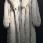 986 2747 FUR COAT